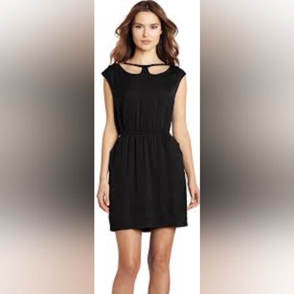 BCBGeneration Cutout Neck Dress sz M BCBG